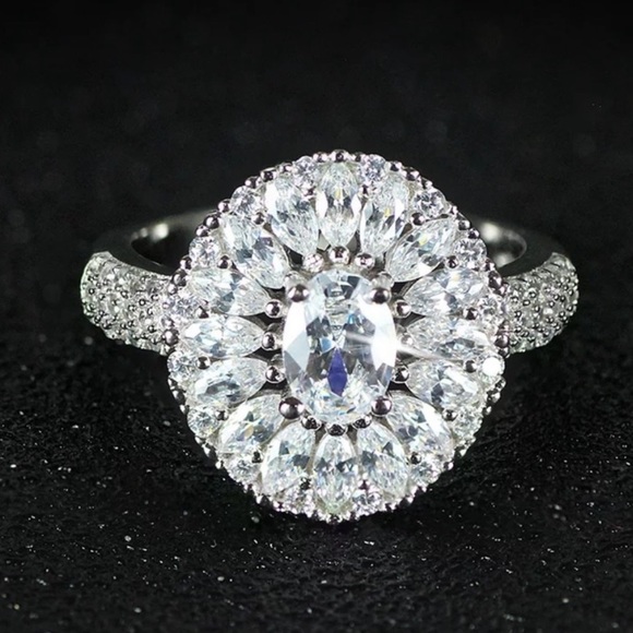 💍NEW 925 SILVER DIAMOND OVAL MARQUISE RING💍 - Picture 4 of 4